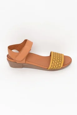 Flat Sandals<Bueno Adelaide Yellow Leather Cut Out Sandal