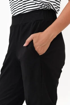 Pants<Betty Basics Alexia Black Cotton Cropped Jogger Pant