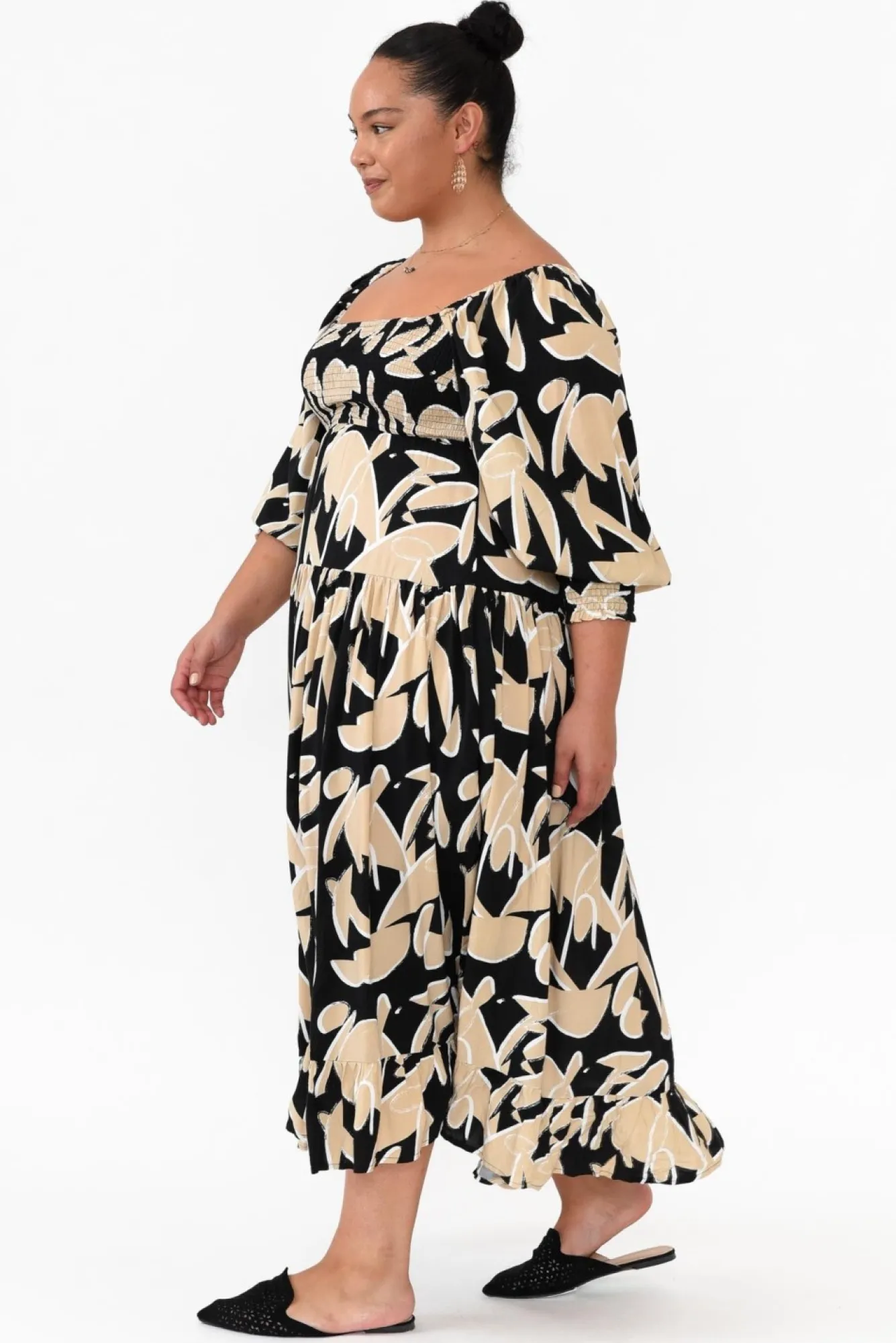 Midi Dresses<Silver Wishes Beverly Black Abstract Shirred Tier Dress