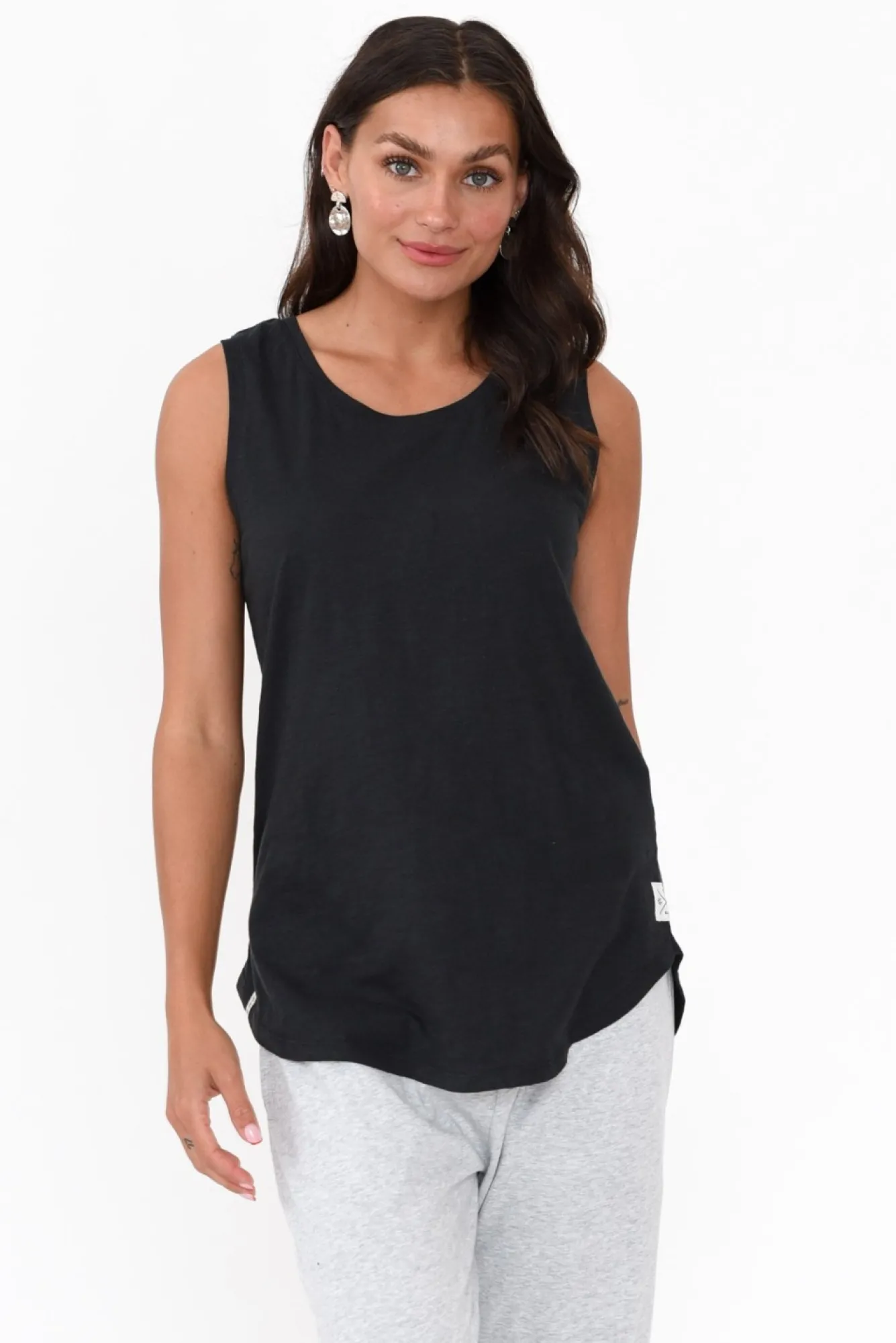 Cotton Tops<Elm Black Cotton Scoop Tank
