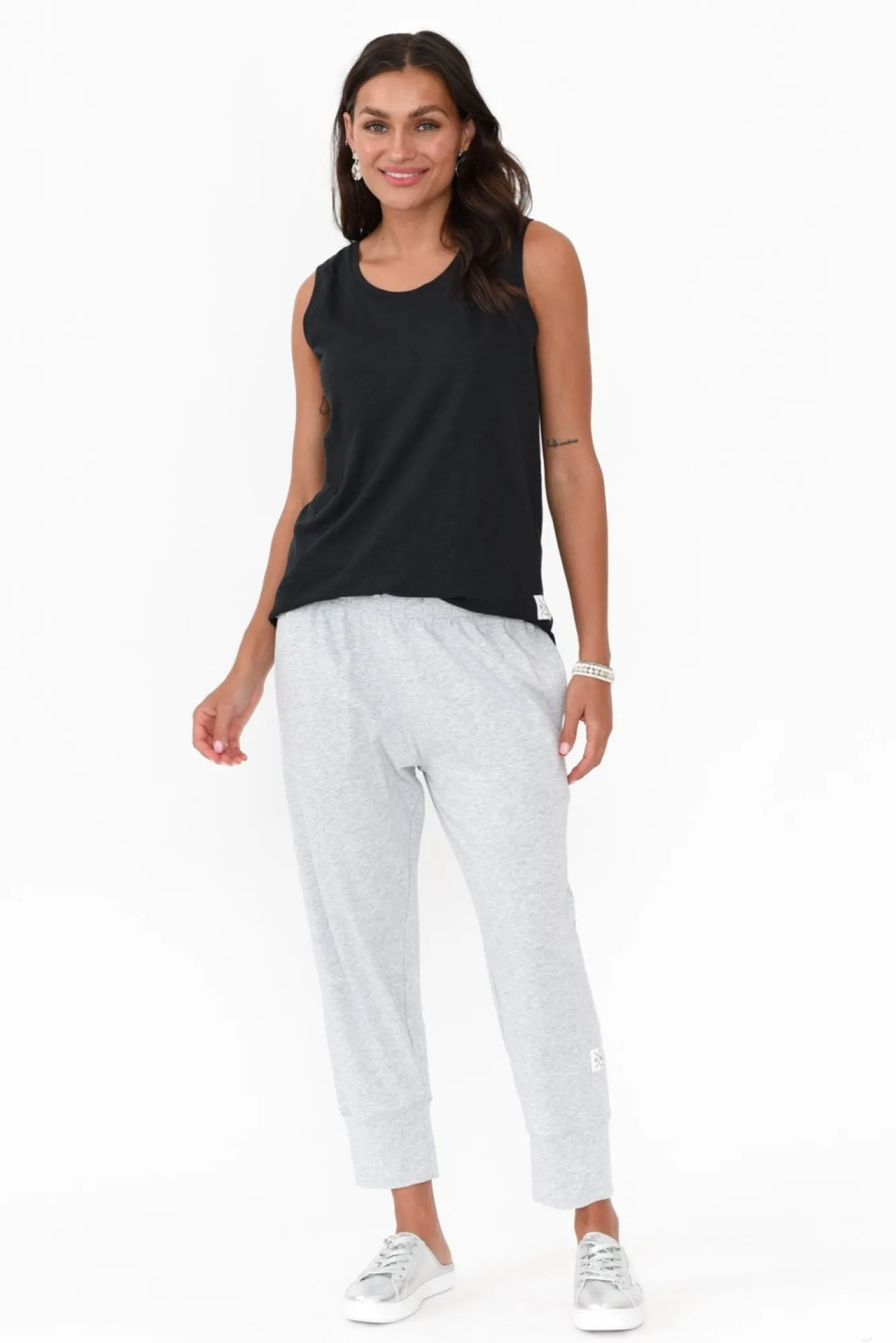 Cotton Tops<Elm Black Cotton Scoop Tank