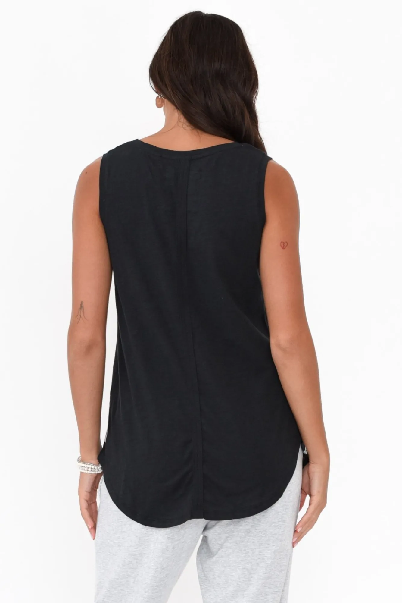 Cotton Tops<Elm Black Cotton Scoop Tank