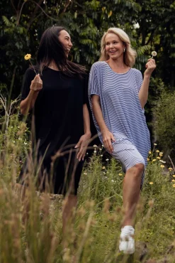 Batwing Dresses<Betty Basics Black Maui Dress