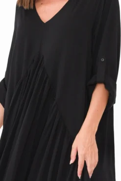 Maxi Dresses<PQ Black Peak Sleeved Maxi Dress