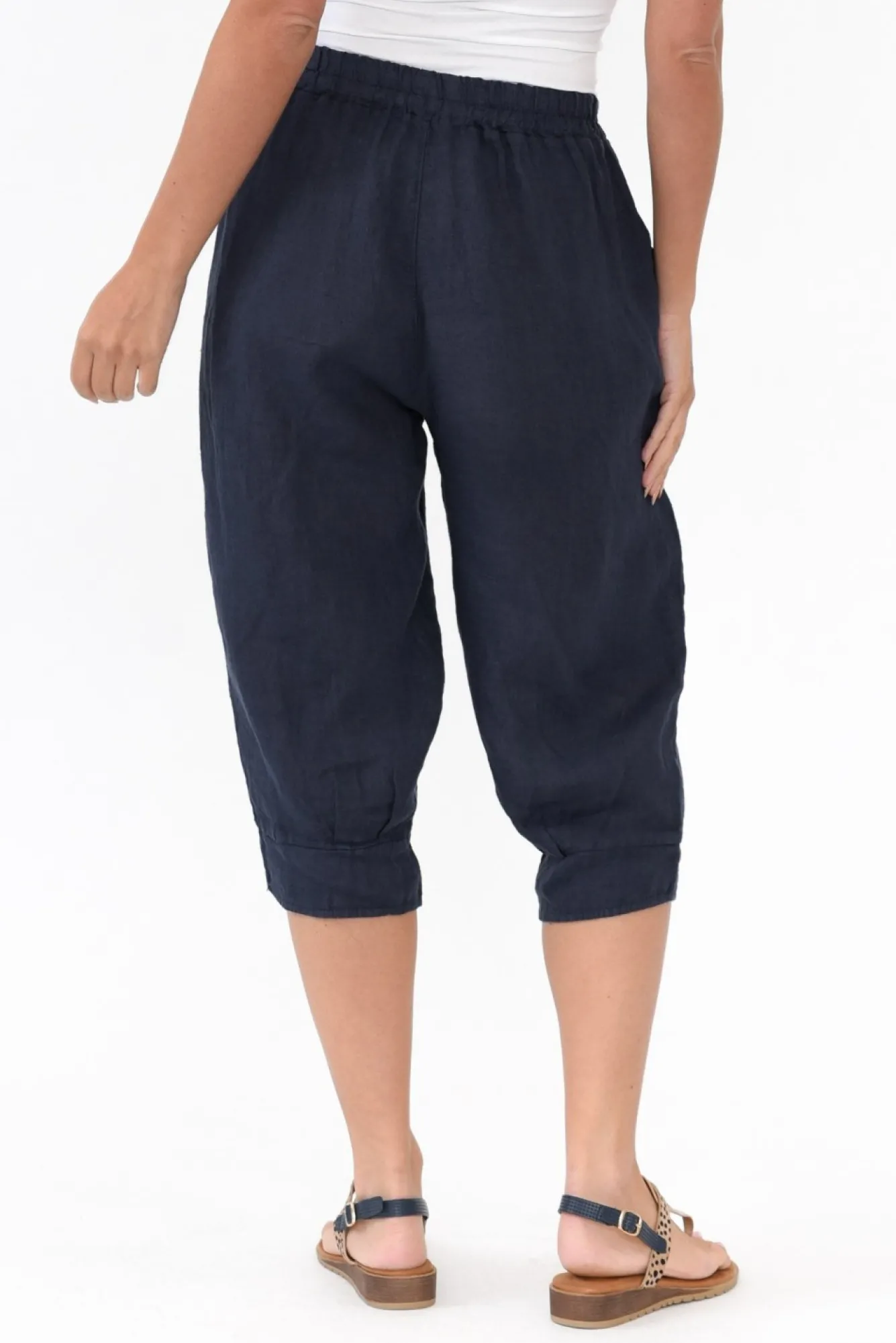 Pants<Donna Donna Carmichael Navy Linen Capri Pant