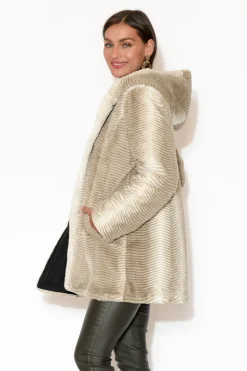 Jackets<Holmes u0026 Fallon Cheyenne Beige Faux Fur Coat
