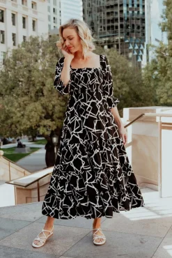 Below Knee Dresses<Silver Wishes Jonathan Black Geo Shirred Maxi Dress