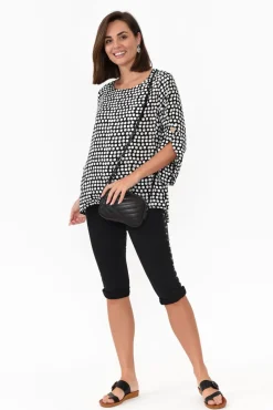 Shorts<Threadz Maddie Black Stretch Shorts