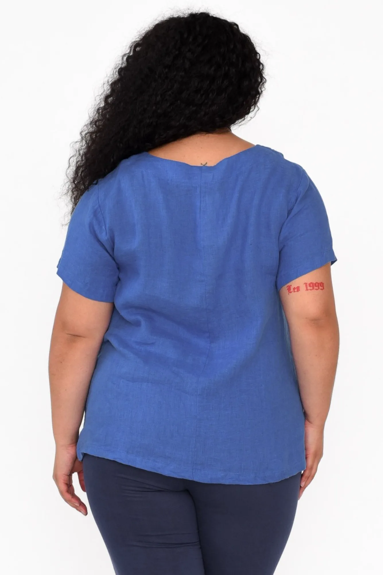 Linen Tops<Cali and Co Micah Cobalt Linen Scoop Neck Top