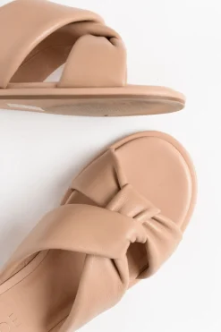 Flat Sandals<Nude Shoes Victoria Nude Leather Crossover Slide